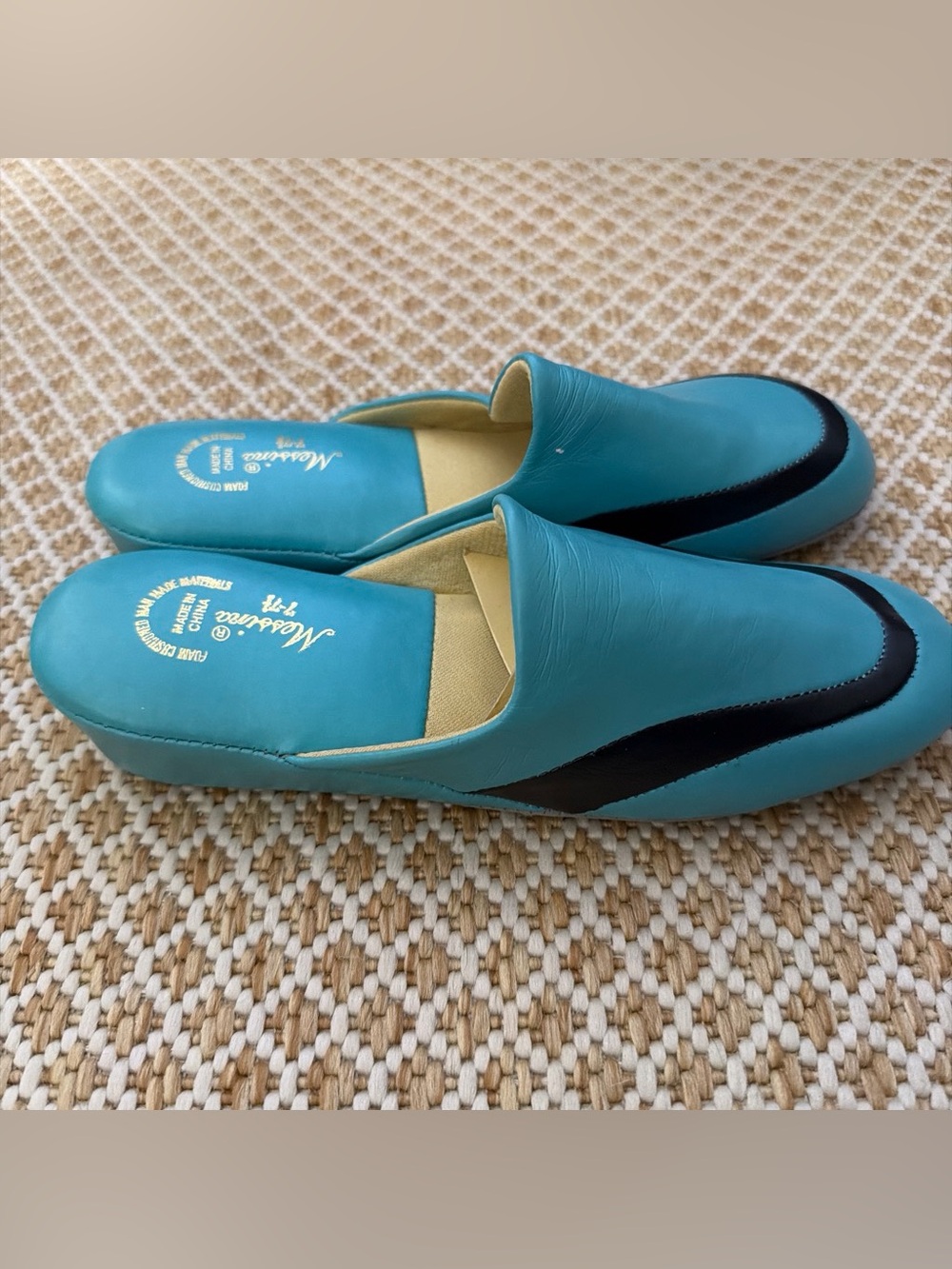 Vintage 1970s Messina wedge slipprrs